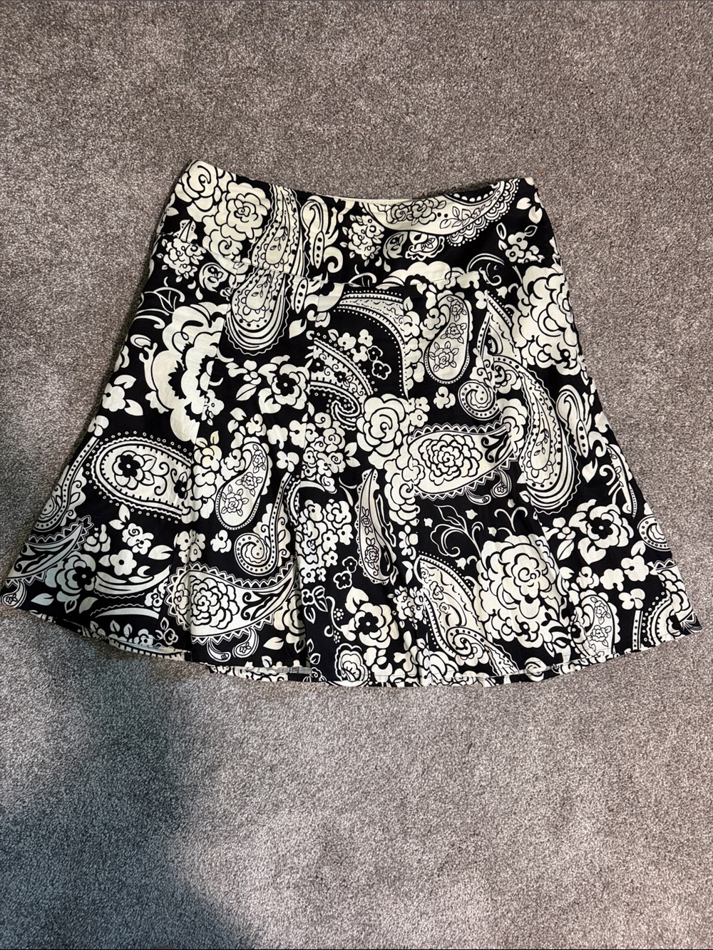 Ann Taylor Black and White Paisley Skater Skirt